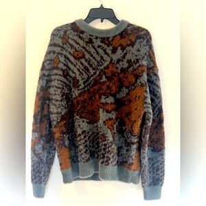 Zara men’s abstract sweater size L. Very unique Excellent condition